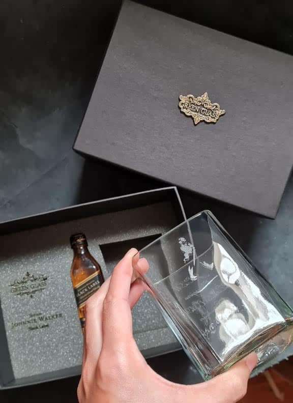 Johnnie Walker whiskey glass gifts