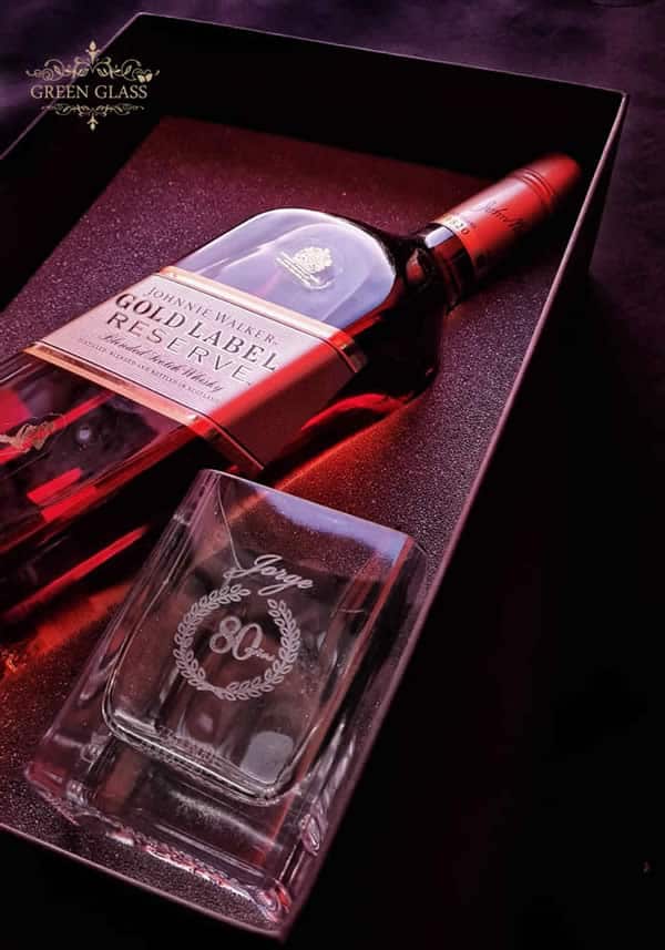 The best corporate gift with a Johnnie Walker bottle